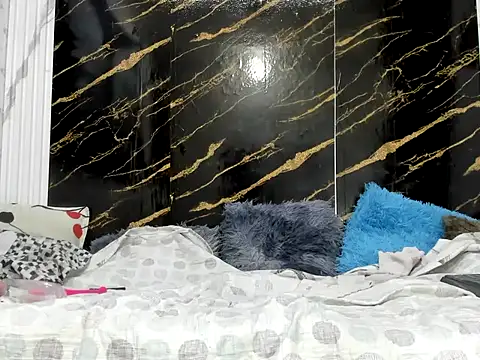 rich little brunette18 online show from June 2026 11:59:02 AM