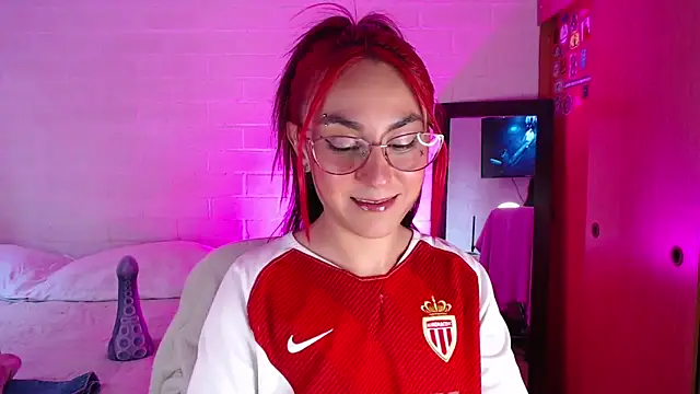 Amy66 online show from December 2025 05:28:01 PM