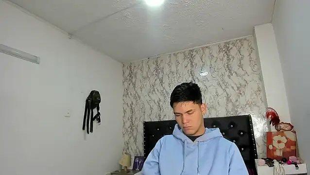 Aaron Foxxx online show from November 2025 12:53:02 PM