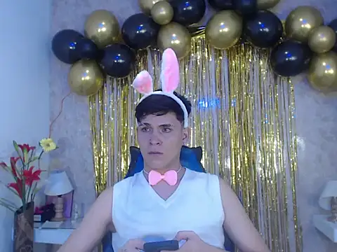 Snapshot of Aaron_Foxxx chatting on October 2025 11:55:01 AM Aaron Foxxx online show from October 2025 11:55:01 AM