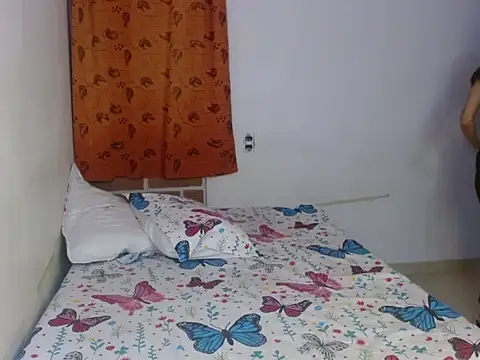 kiyusweetcrazy online show from October 2025 01:36:01 AM