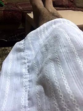 Snapshot of Yassesexy chatting on October 2025 01:17:01 AM Yassesexy online show from October 2025 01:17:01 AM