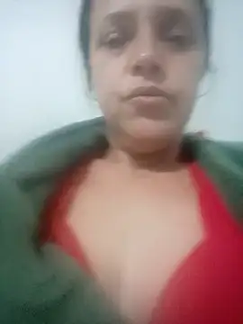 Snapshot of Crisribeiro chatting on October 2025 12:23:01 AM Crisribeiro online show from October 2025 12:23:01 AM