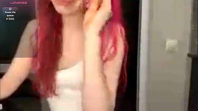 FawnDubler online show from April 2026 09:01:02 PM