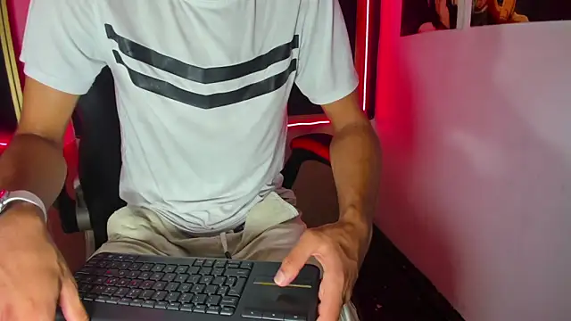 Stiben boy online show from September 2025 07:09:02 PM