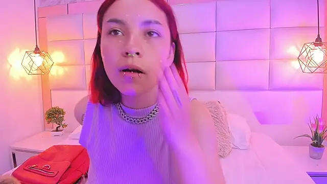 Snapshot of Megane_whitte chatting on November 2025 07:58:01 PM Megane whitte online show from November 2025 07:58:01 PM