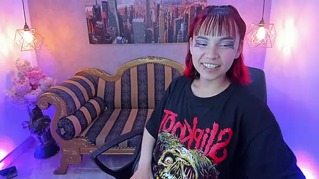 Snapshot of Megane_whitte chatting on October 2025 03:23:02 PM Megane whitte online show from October 2025 03:23:02 PM