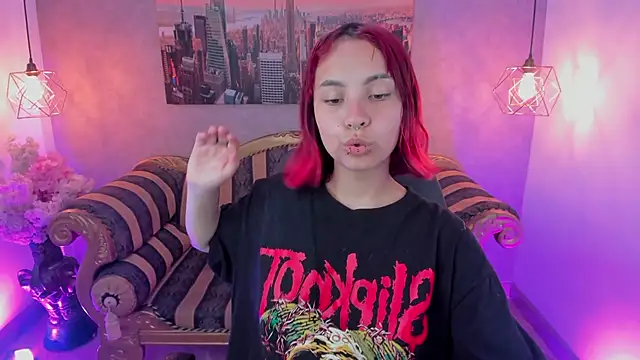 Snapshot of Megane_whitte chatting on November 2025 08:57:02 PM Megane whitte online show from November 2025 08:57:02 PM