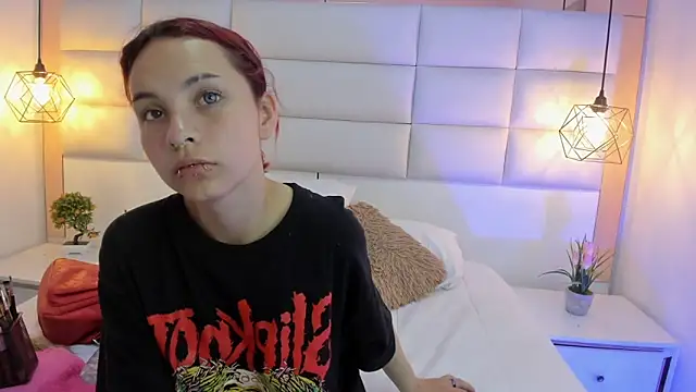 Snapshot of Megane_whitte chatting on November 2025 08:01:01 PM Megane whitte online show from November 2025 08:01:01 PM