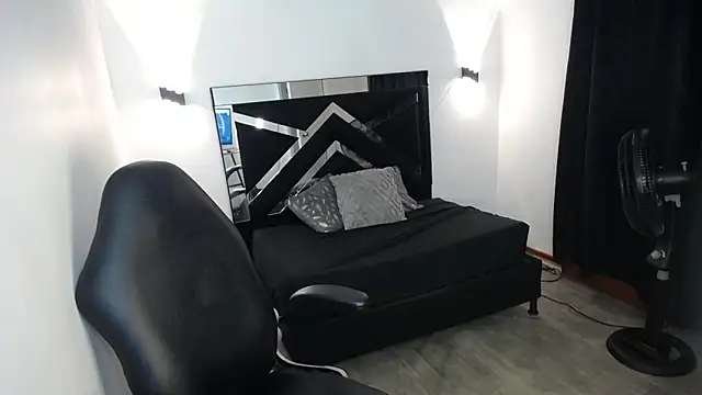 MarianaRojas  online show from March 2026 05:20:02 AM