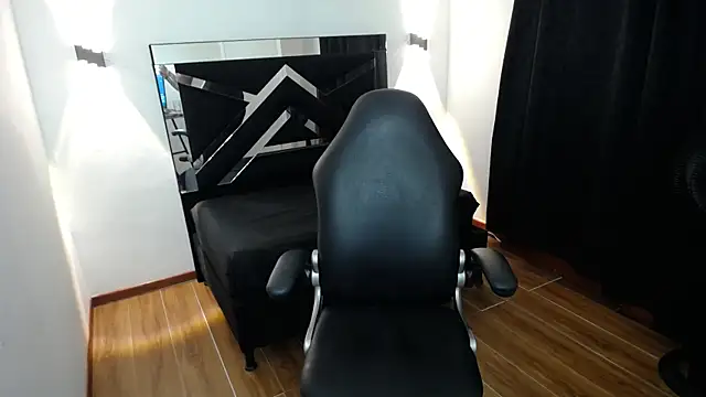 MarianaRojas  online show from November 2025 03:23:02 AM