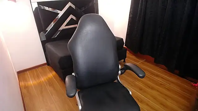 MarianaRojas  online show from December 2025 03:42:01 AM