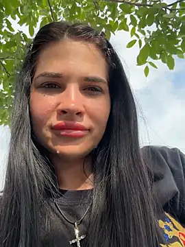 Snapshot of Alina_XXXX_ chatting on May 2026 01:05:02 PM Alina XXXX online show from May 2026 01:05:02 PM
