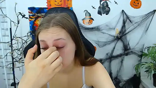 ArinaBelle online show from October 2025 02:45:02 AM