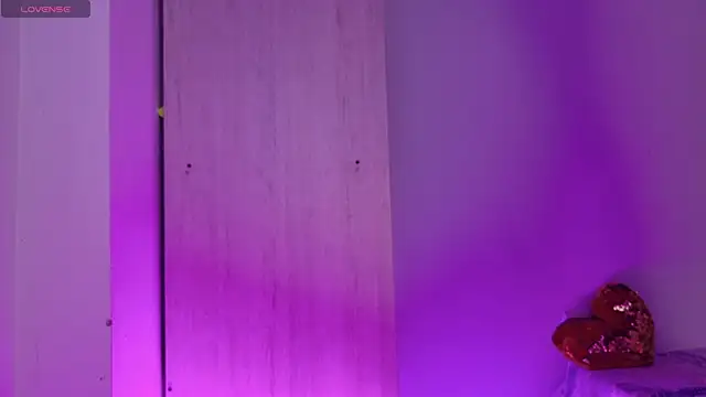 miamiller188 online show from November 2025 11:52:02 PM