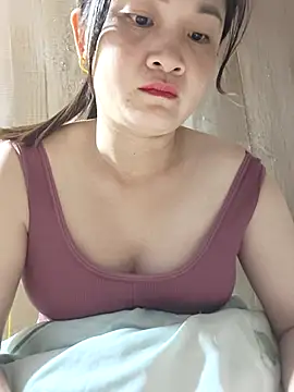 Paul-paul11 online show from November 2025 06:11:02 PM