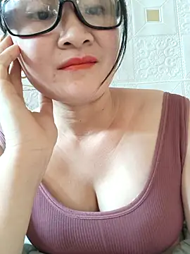 Paul-paul11 online show from December 2025 09:04:02 AM