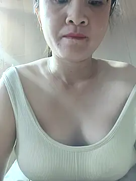 Paul-paul11 online show from October 2025 11:14:01 PM