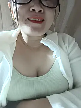 Paul-paul11 online show from December 2025 12:17:02 PM