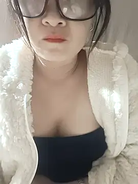 Paul-paul11 online show from November 2025 02:39:02 PM