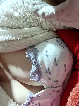 Paul-paul11 online show from February 2026 11:32:02 PM