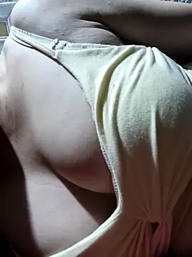 Paul-paul11 online show from April 2026 10:45:02 PM