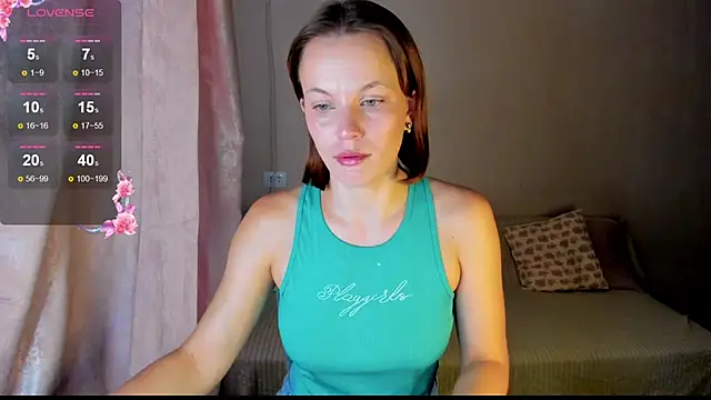 EvaCordy online show from September 2025 01:40:02 PM