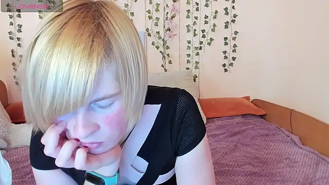 Cattie w  online show from October 2025 03:05:01 AM