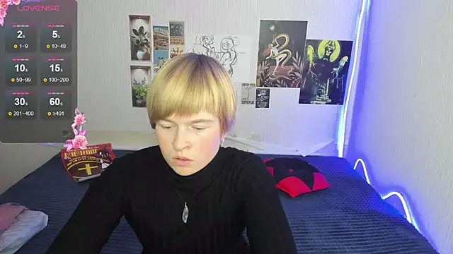 Cattie w  online show from December 2025 01:05:01 AM