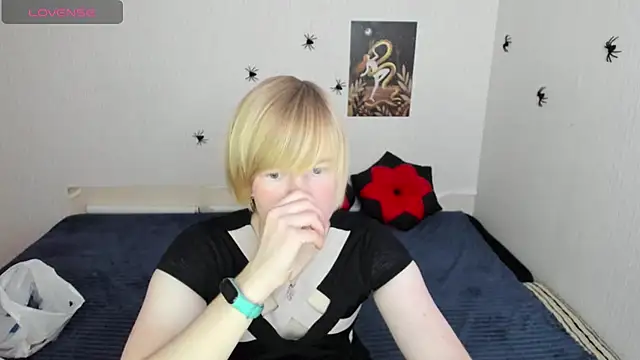 Cattie w  online show from October 2025 02:10:02 AM