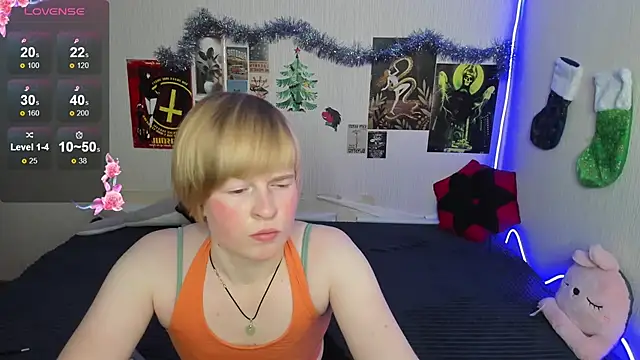 Cattie w  online show from January 2026 01:11:01 AM