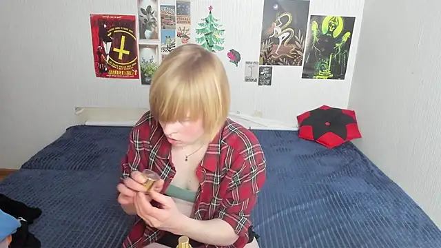 Cattie w  online show from March 2026 01:09:02 AM