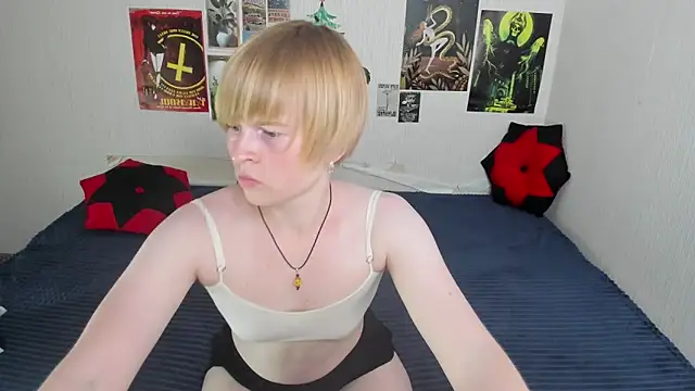Snapshot of Cattie_w_ chatting on June 2026 01:16:02 AM Cattie w online show from June 2026 01:16:02 AM