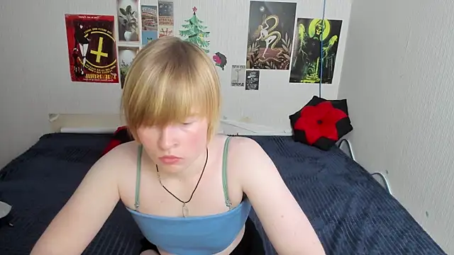 Cattie w  online show from March 2026 01:12:02 AM