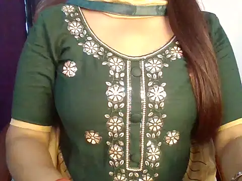 LOVELY SUKOON online show from October 2025 04:27:01 AM