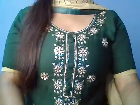 LOVELY SUKOON online show from October 2025 04:25:02 AM