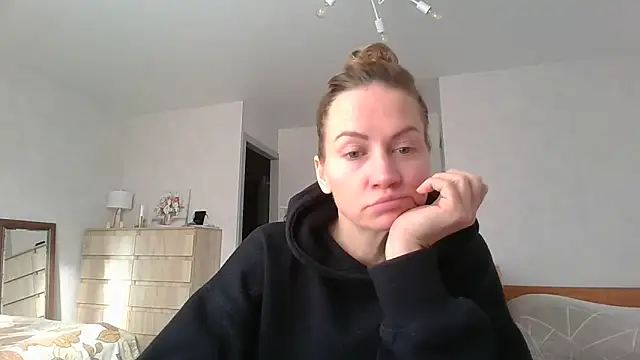 Thavione online show from February 2026 09:51:02 AM