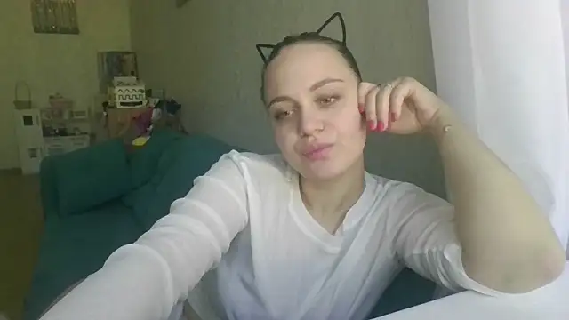 Cynoraye online show from February 2026 10:00:01 AM