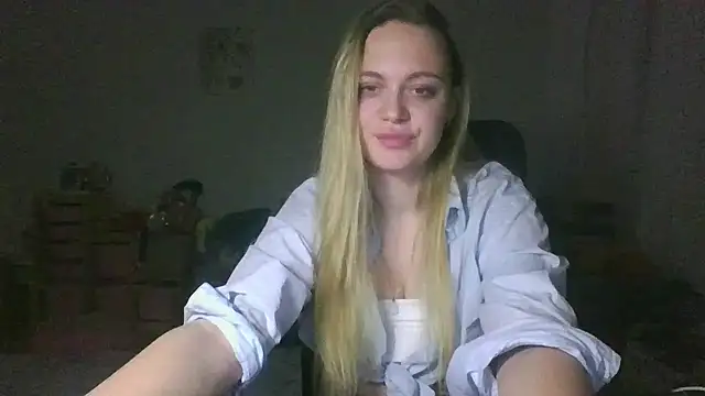 Cynoraye online show from February 2026 09:54:02 PM