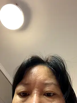 Snapshot of POS001 chatting on October 2025 09:57:01 PM POS001 online show from October 2025 09:57:01 PM