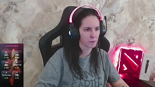 Irwi Tomboy online show from April 2026 12:21:02 PM