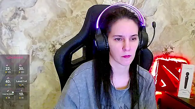 Irwi Tomboy online show from May 2026 11:37:02 PM