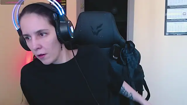 Irwi Tomboy online show from February 2026 01:11:02 PM