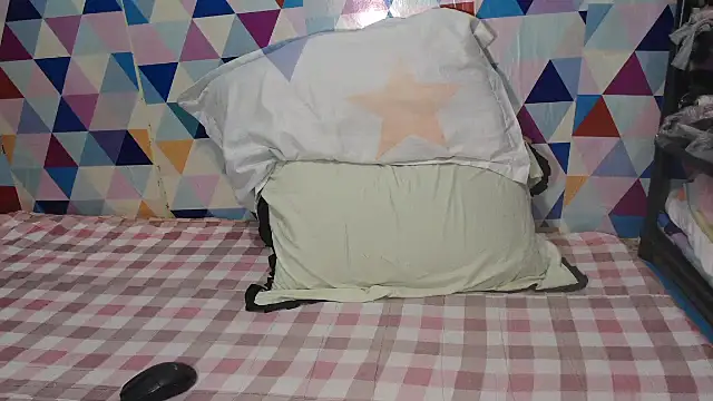 Snapshot of sassyerica69 chatting on November 2025 08:17:02 AM sassyerica69 online show from November 2025 08:17:02 AM