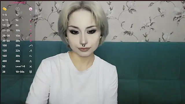 Snapshot of LeisaHopperstad chatting on July 2026 09:38:02 AM LeisaHopperstad online show from July 2026 09:38:02 AM