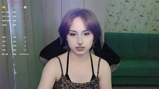 Snapshot of LeisaHopperstad chatting on May 2026 01:07:01 PM LeisaHopperstad online show from May 2026 01:07:01 PM