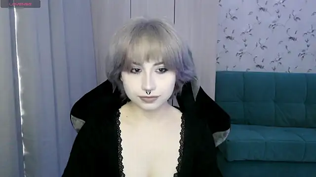 Snapshot of LeisaHopperstad chatting on June 2026 12:16:01 PM LeisaHopperstad online show from June 2026 12:16:01 PM
