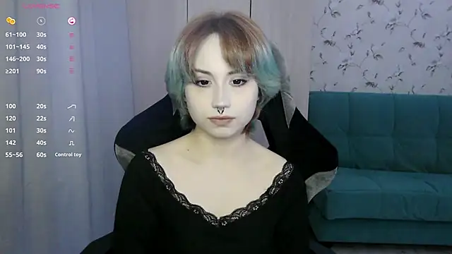 Snapshot of LeisaHopperstad chatting on May 2026 12:26:02 PM LeisaHopperstad online show from May 2026 12:26:02 PM