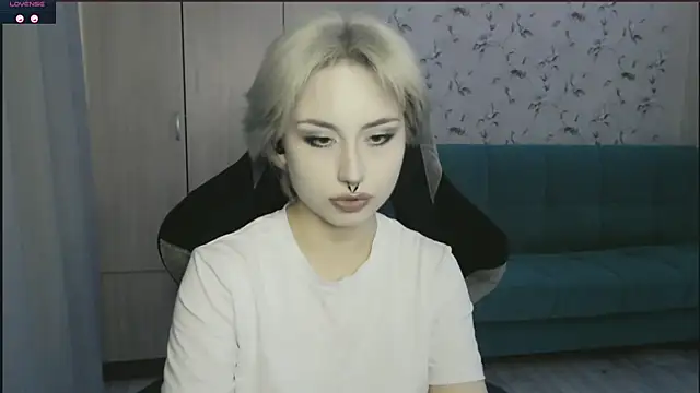 Snapshot of LeisaHopperstad chatting on June 2026 03:34:01 PM LeisaHopperstad online show from June 2026 03:34:01 PM