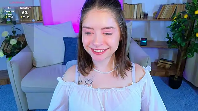  Amelia Shine  online show from November 2025 01:43:01 AM